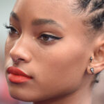 Willow Smith vient de se raser la tête.  Voici pourquoi