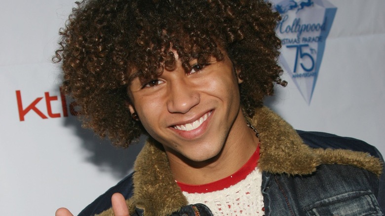 Corbin Bleu souriant en 2006