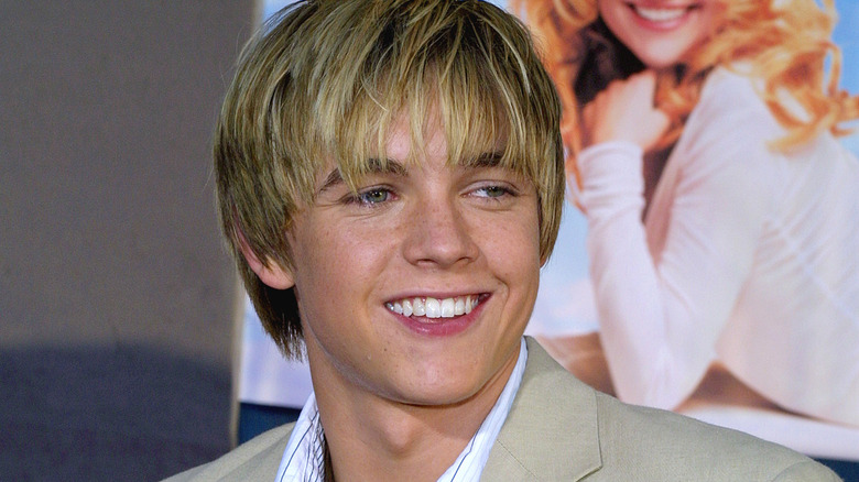 Jesse McCartney souriant en 2004