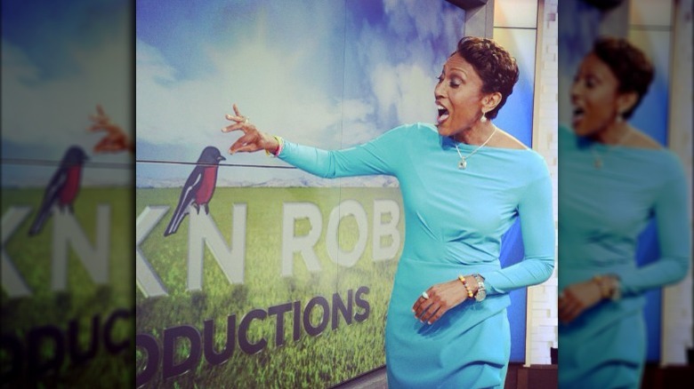 Robin Roberts avec un signe Rock'n Robin