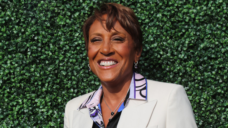 Robin Roberts souriant