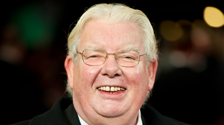 Richard Griffiths souriant