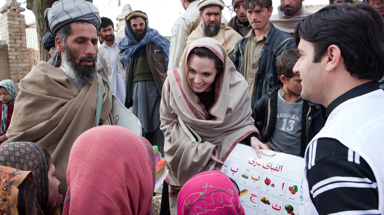 Angelina Jolie en Afghanistan 2011