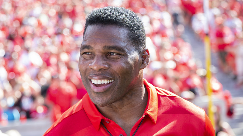 Géorgie alun Herschel Walker sur la touche lors d'un match de football 2019 à Athènes, Géorgie