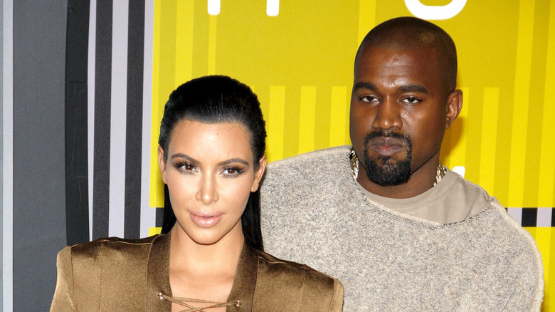 Kim Kardashian et Kanye West sur le tapis rouge