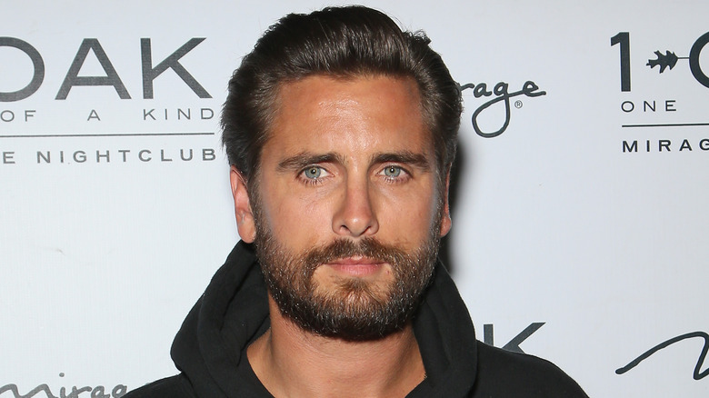 Scott Disick dans un sweat à capuche