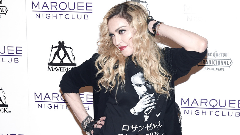 Madonna sur le tapis rouge