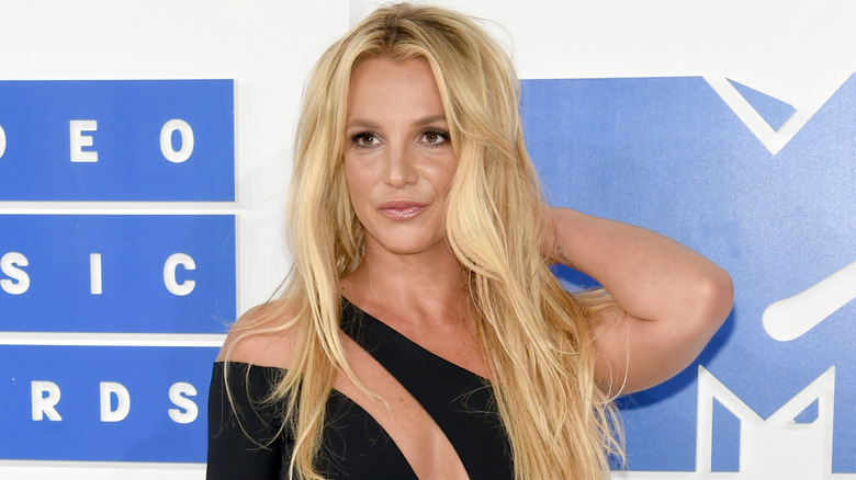 cheveux longs de Britney Spears