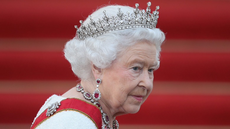 couronne de la reine Elizabeth