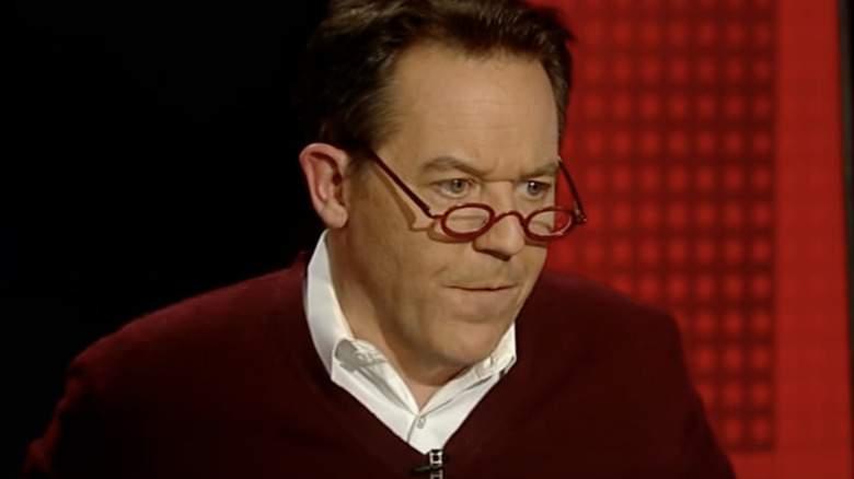 Greg Gutfeld sur les yeux rouges