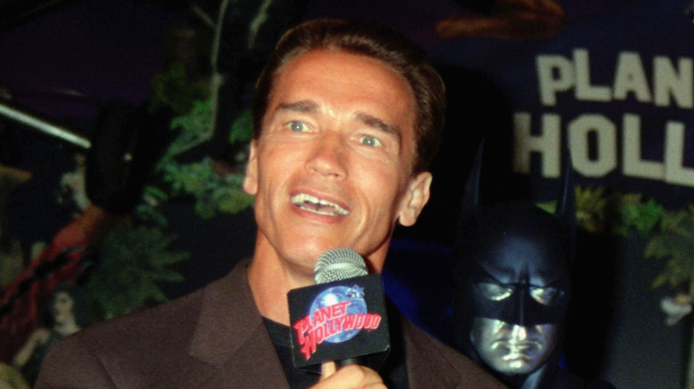 Arnold Schwarzenegger au Planet Hollywood