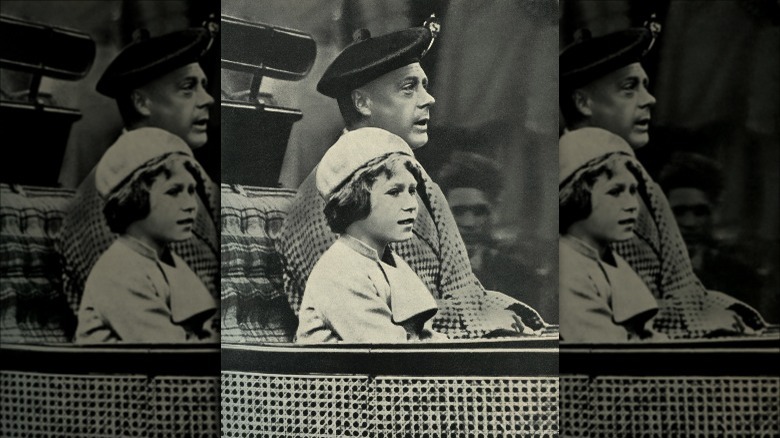 La jeune reine Elizabeth et son oncle Edouard VIII en 1933.