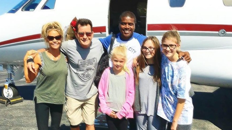 Denise Richards et Charlie Sheen avec leurs enfants