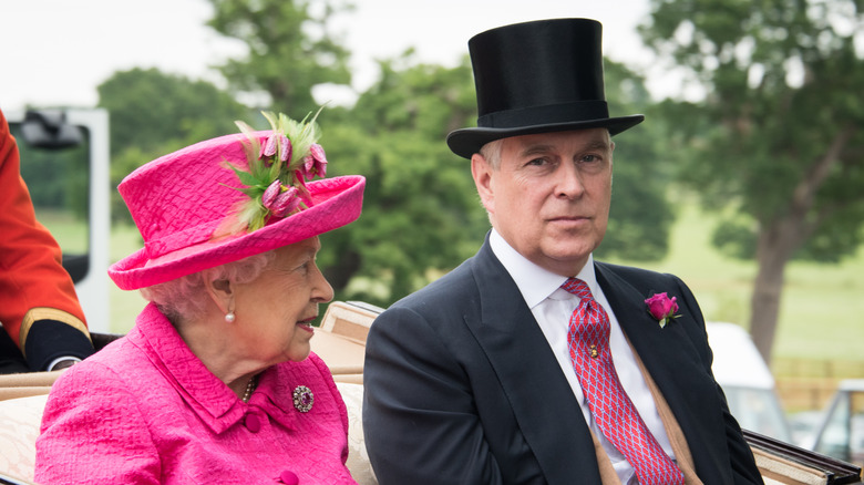 La reine Elizabeth II et le prince Andrew