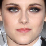 Comment sont les critiques de Kristen Stewart en tant que princesse Diana