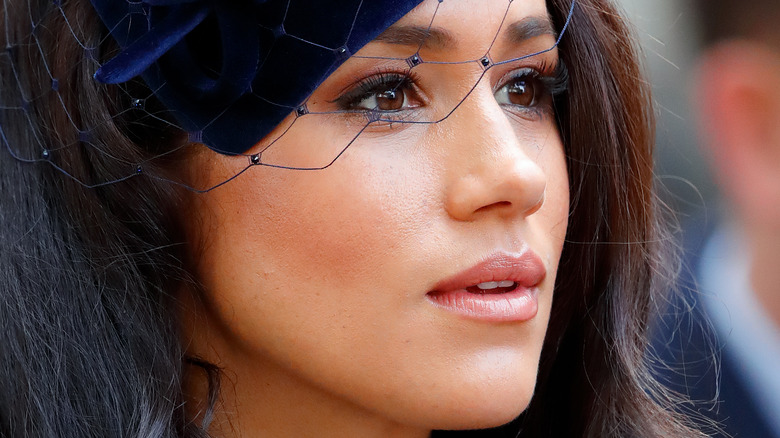 Meghan Markle critiquée par un journaliste de mode au fil du temps.  Voici pourquoi