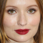 Pourquoi Emily Browning a refusé le rôle de Bella dans Twilight