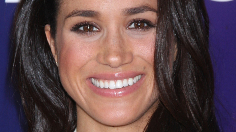 Les yeux marrons de Meghan Markle