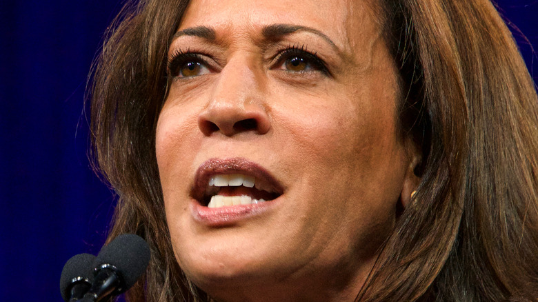 Voici ce que Kamala Harris ressent vraiment à propos du vaccin COVID-19