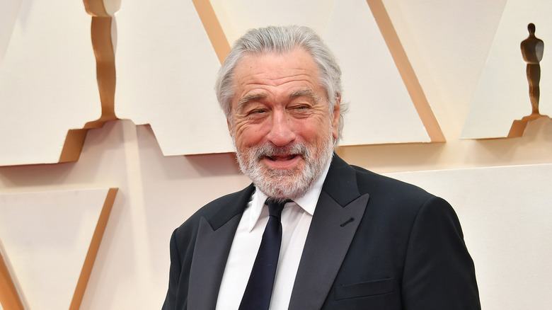 Robert De Niro sourit aux Oscars