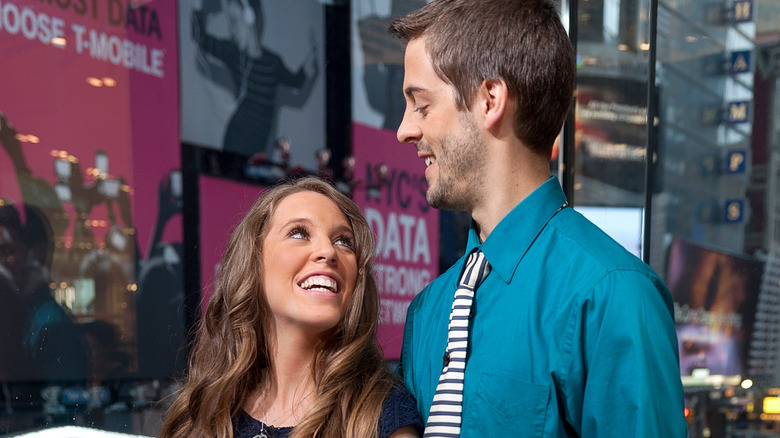 Jill Duggar et Derick Dillard souriant