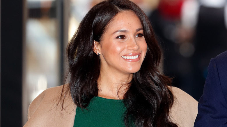 cheveux longs de Meghan Markle