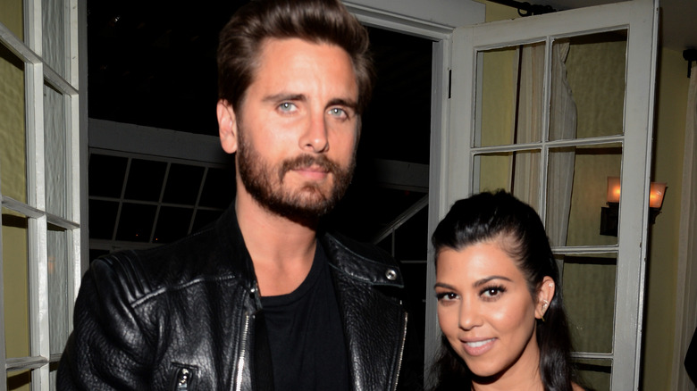 Scott Disick et Kourtney Kardashian posant en 2015