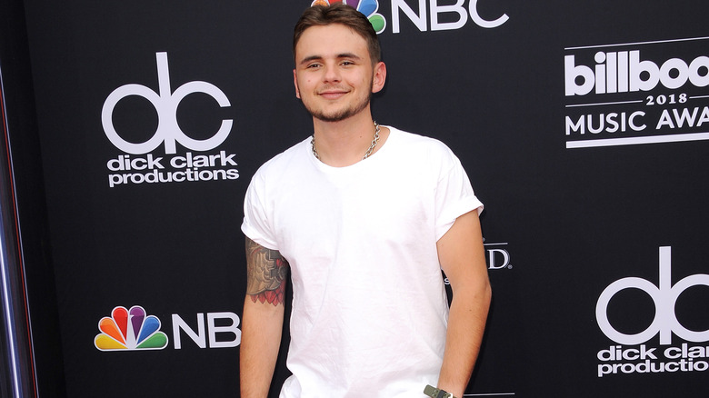 Prince Jackson smiling on the red carpet