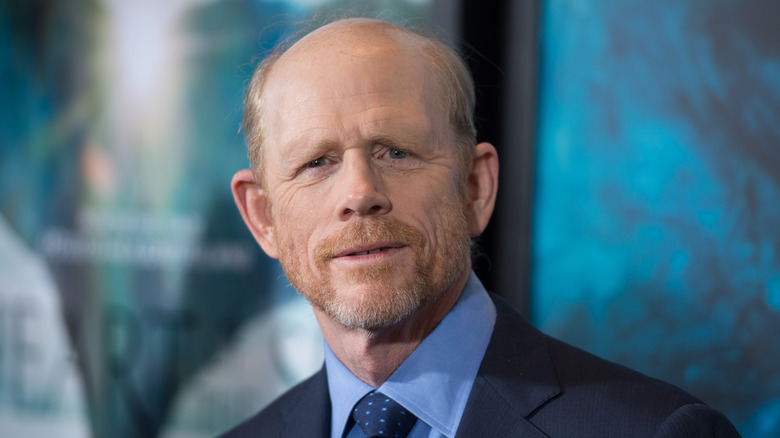 Ron Howard en costume bleu