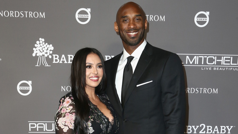 Vanessa et Kobe Bryant posent