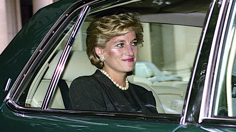 La princesse Diana dans une voiture