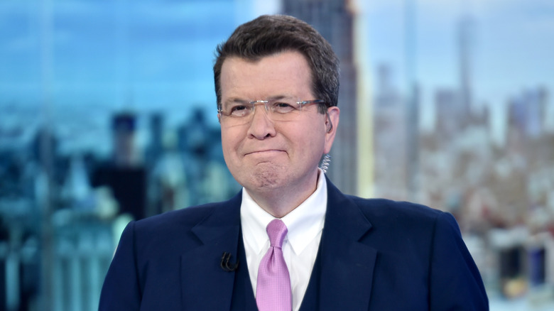 Neil Cavuto sur le plateau de Fox Business Network Studios pour l