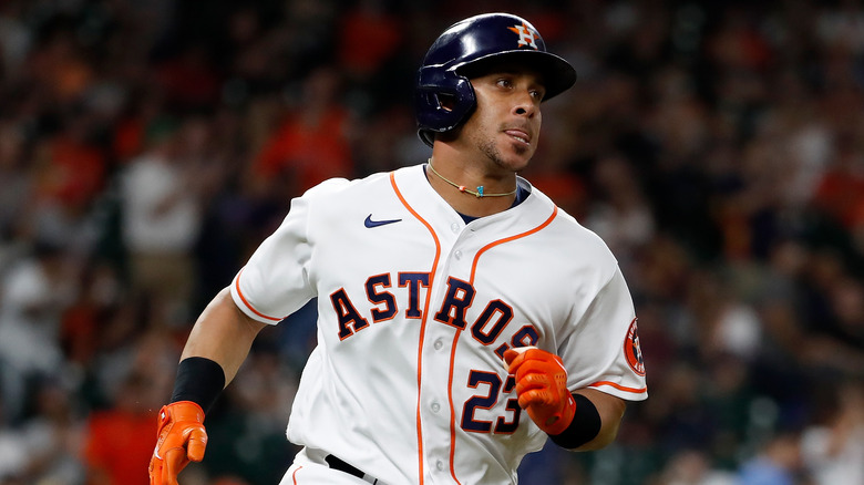 Michael Brantley jouant au baseball