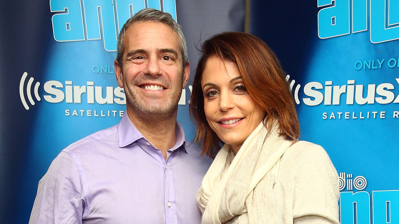 Bethenny Frankel et Andy Cohen sur le tapis rouge ensemble