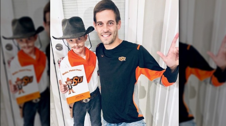 Derick Dillard, mari de Jill Duggar Dillard et fils Israël