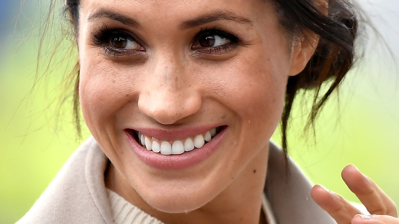 Comment la sortie de Meghan Markle ressemble à un drame avec une autre famille royale célèbre