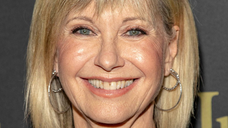 Comment va Olivia Newton-John au milieu de son diagnostic de cancer du sein de stade 4 ?