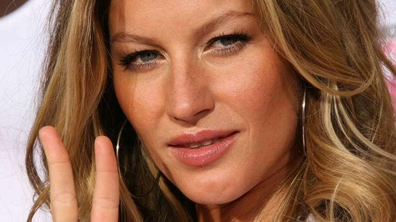 Gisele Bundchen vient-elle de parler publiquement de l’échange de Tom Brady avec les Buccaneers ?