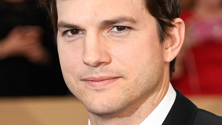 La vérité sur le problème de santé d’Ashton Kutcher qui l’a conduit deux fois à l’hôpital