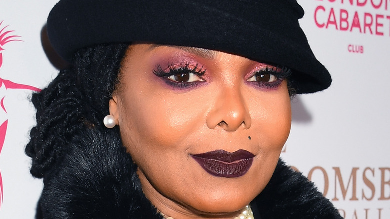 La vraie raison pour laquelle le nouveau look de Janet Jackson a des fans extatiques