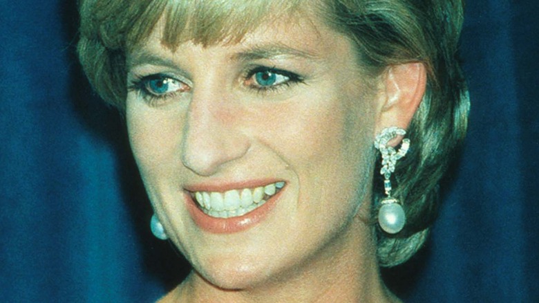 Le cercle intérieur de la princesse Diana claque sa représentation dans Spencer.  Voici pourquoi