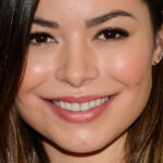 Miranda Cosgrove révèle un mystérieux problème médical lié à son accident de bus