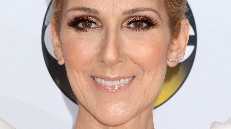 Pourquoi Céline Dion retarde-t-elle sa résidence à Las Vegas ?