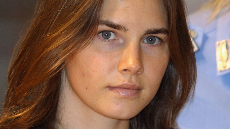 Tout ce que nous savons sur la petite fille d’Amanda Knox