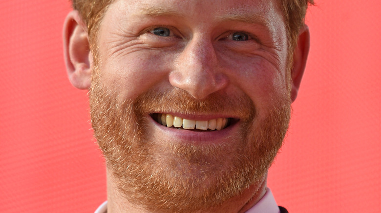 Les yeux bleus du prince Harry