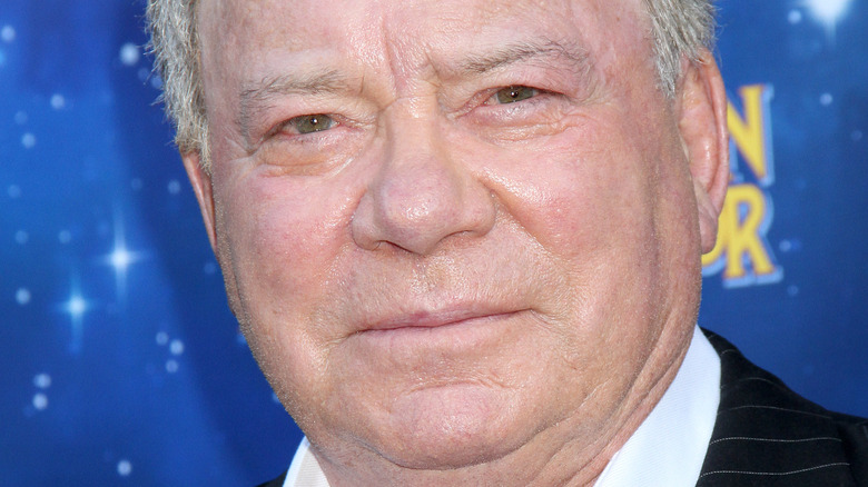 William Shatner lance un grave avertissement après son voyage dans l’espace