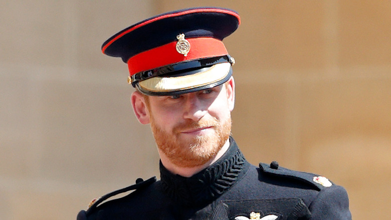 Le prince Harry en uniforme militaire