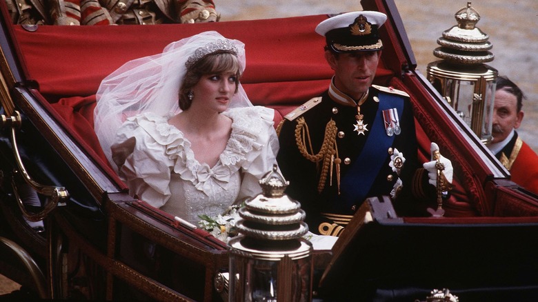 La princesse Diana, le prince Charles en calèche