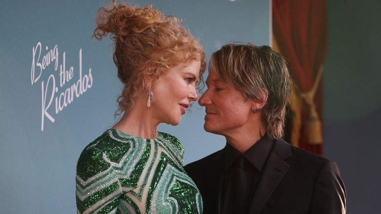 Nicole Kidman et Keith Urban sourient 