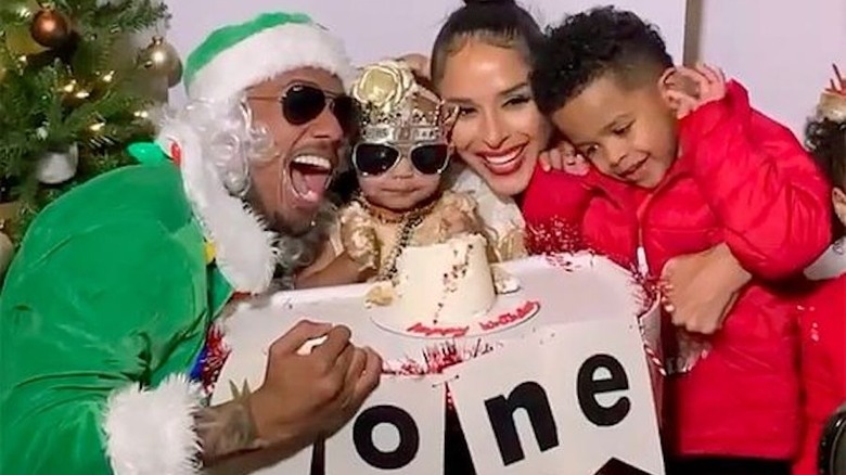 Nick Cannon et Brittany Bell avec leurs enfants